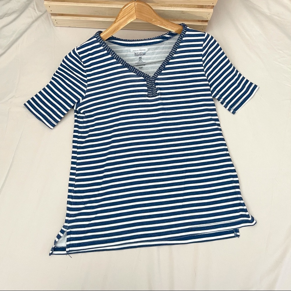 Croft & Barrow V neck Tshirt